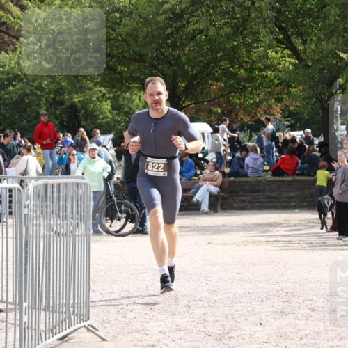 14.09.2025 - Stadtparktriathlon Strokosch-Dieckow http://msf.ph/oto/8888411 14.09.2025 12:16:12 Ziel 822, 987 meine-sportfotos.de