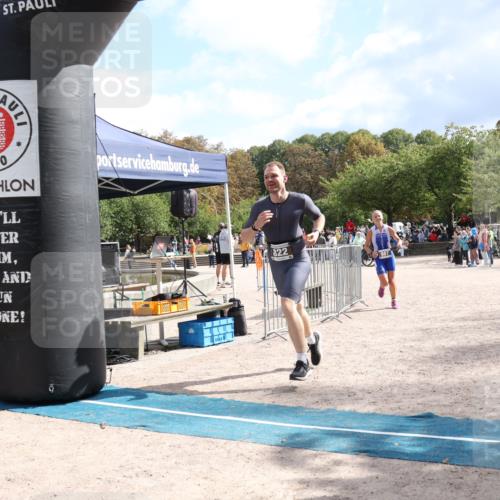 14.09.2025 - Stadtparktriathlon Strokosch-Dieckow http://msf.ph/oto/8888418 14.09.2025 12:16:15 Ziel 822, 987 meine-sportfotos.de