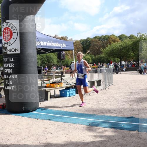14.09.2025 - Stadtparktriathlon Strokosch-Dieckow http://msf.ph/oto/8888424 14.09.2025 12:16:17 Ziel 822, 987 meine-sportfotos.de
