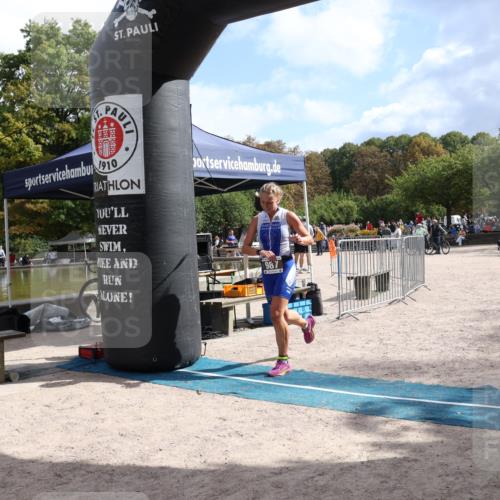 14.09.2025 - Stadtparktriathlon Strokosch-Dieckow http://msf.ph/oto/8888427 14.09.2025 12:16:17 Ziel 822, 987 meine-sportfotos.de