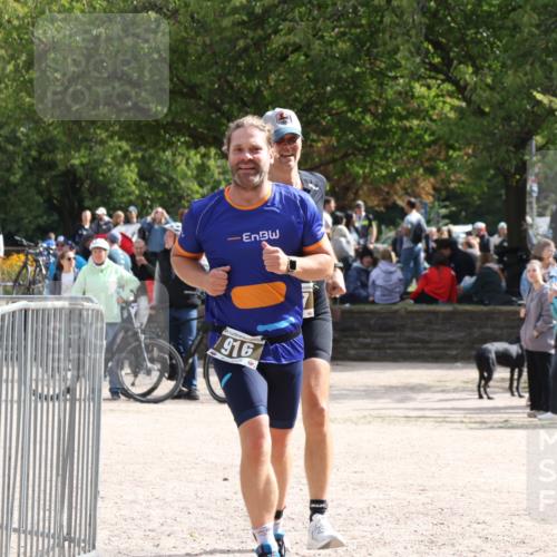 14.09.2025 - Stadtparktriathlon Strokosch-Dieckow http://msf.ph/oto/8888430 14.09.2025 12:16:25 Ziel 877, 916 meine-sportfotos.de