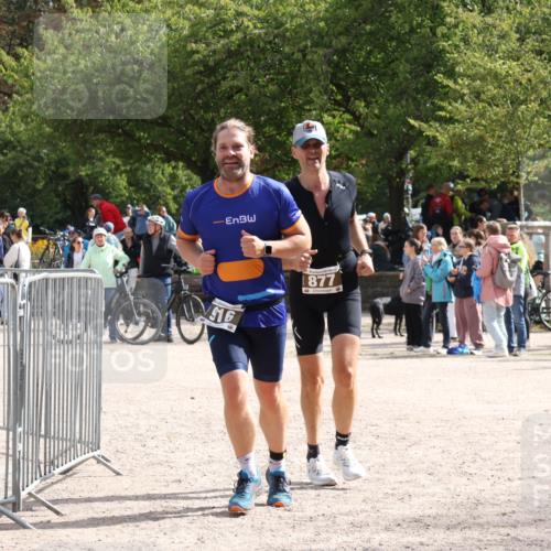 14.09.2025 - Stadtparktriathlon Strokosch-Dieckow http://msf.ph/oto/8888431 14.09.2025 12:16:26 Ziel 877, 916 meine-sportfotos.de