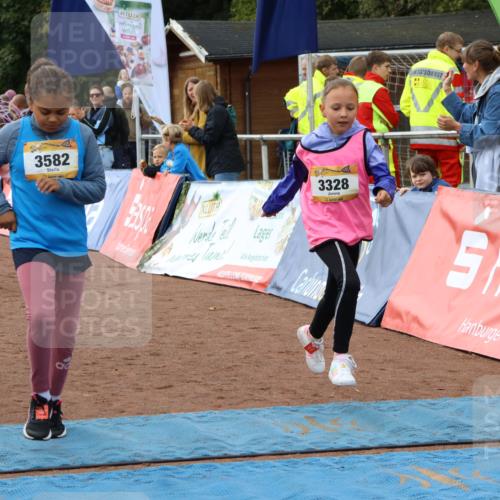 14.09.2025 - Airport Race Strokosch-Dieckow http://msf.ph/oto/8888439 14.09.2025 10:32:11 Ziel 3208, 3328, 3351, 3582 meine-sportfotos.de