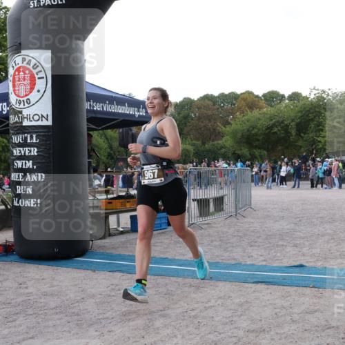 14.09.2025 - Stadtparktriathlon Strokosch-Dieckow http://msf.ph/oto/8888461 14.09.2025 12:24:41 Ziel 967 meine-sportfotos.de