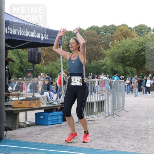 14.09.2025 - Stadtparktriathlon Strokosch-Dieckow http://msf.ph/oto/8888470 14.09.2025 12:24:48 Ziel 942 meine-sportfotos.de