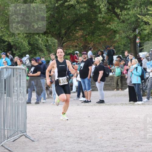 14.09.2025 - Stadtparktriathlon Strokosch-Dieckow http://msf.ph/oto/8888478 14.09.2025 12:26:01 Ziel 789, 935 meine-sportfotos.de