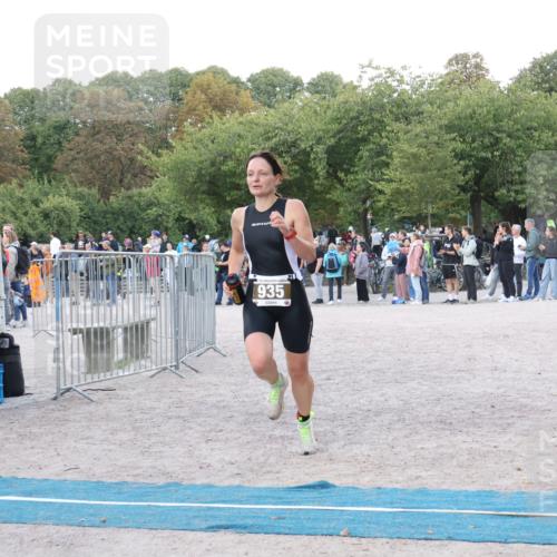 14.09.2025 - Stadtparktriathlon Strokosch-Dieckow http://msf.ph/oto/8888486 14.09.2025 12:26:04 Ziel 789, 935 meine-sportfotos.de