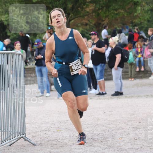 14.09.2025 - Stadtparktriathlon Strokosch-Dieckow http://msf.ph/oto/8888501 14.09.2025 12:26:19 Ziel 934, 968 meine-sportfotos.de