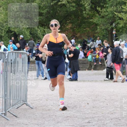14.09.2025 - Stadtparktriathlon Strokosch-Dieckow http://msf.ph/oto/8888523 14.09.2025 12:26:54 Ziel 1015 meine-sportfotos.de