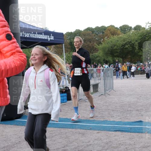 14.09.2025 - Stadtparktriathlon Strokosch-Dieckow http://msf.ph/oto/8888547 14.09.2025 12:27:10 Ziel 981, 996 meine-sportfotos.de