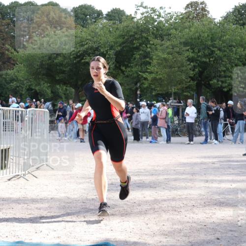 14.09.2025 - Stadtparktriathlon Strokosch-Dieckow http://msf.ph/oto/8888557 14.09.2025 12:27:37 Ziel 857, 975 meine-sportfotos.de