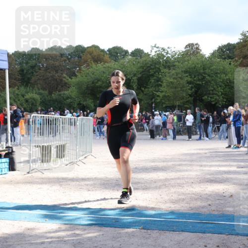 14.09.2025 - Stadtparktriathlon Strokosch-Dieckow http://msf.ph/oto/8888558 14.09.2025 12:27:38 Ziel 857, 975 meine-sportfotos.de