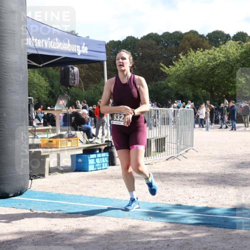 14.09.2025 - Stadtparktriathlon Strokosch-Dieckow http://msf.ph/oto/8888569 14.09.2025 12:27:47 Ziel 932 meine-sportfotos.de
