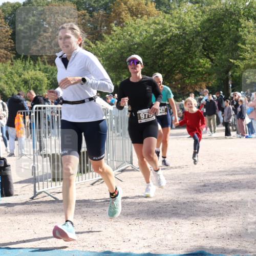 14.09.2025 - Stadtparktriathlon Strokosch-Dieckow http://msf.ph/oto/8888572 14.09.2025 12:28:05 Ziel 947, 979, 989 meine-sportfotos.de