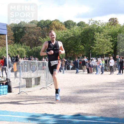 14.09.2025 - Stadtparktriathlon Strokosch-Dieckow http://msf.ph/oto/8888590 14.09.2025 12:28:15 Ziel 1069 meine-sportfotos.de