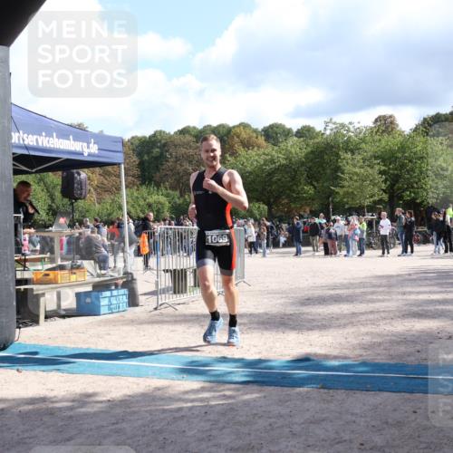 14.09.2025 - Stadtparktriathlon Strokosch-Dieckow http://msf.ph/oto/8888591 14.09.2025 12:28:16 Ziel 1069 meine-sportfotos.de