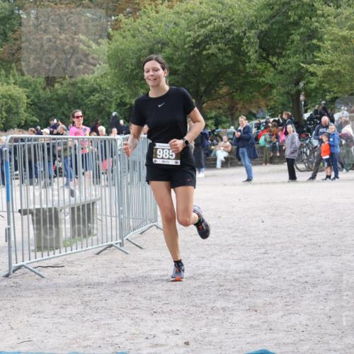 14.09.2025 - Stadtparktriathlon Strokosch-Dieckow http://msf.ph/oto/8888606 14.09.2025 12:29:21 Ziel 938, 985 meine-sportfotos.de