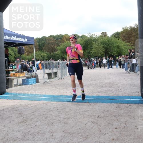 14.09.2025 - Stadtparktriathlon Strokosch-Dieckow http://msf.ph/oto/8888619 14.09.2025 12:29:25 Ziel 938, 985 meine-sportfotos.de