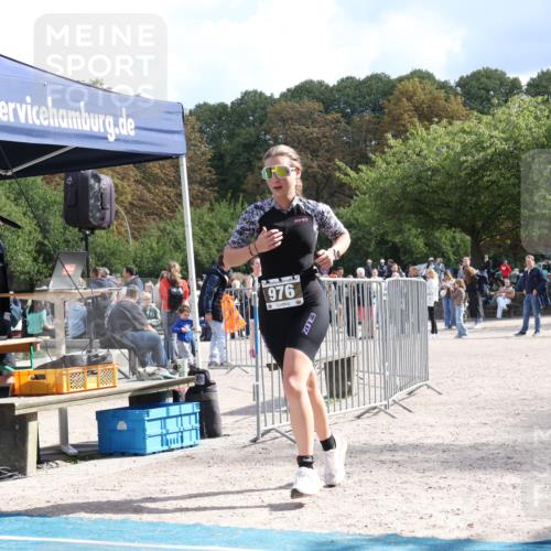 14.09.2025 - Stadtparktriathlon Strokosch-Dieckow http://msf.ph/oto/8888629 14.09.2025 12:29:45 Ziel 976, 1000 meine-sportfotos.de