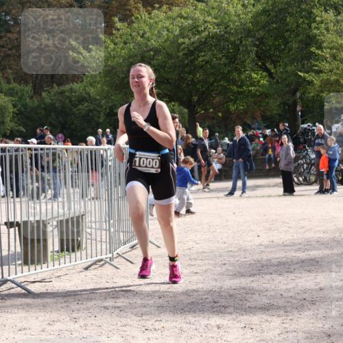 14.09.2025 - Stadtparktriathlon Strokosch-Dieckow http://msf.ph/oto/8888641 14.09.2025 12:29:49 Ziel 926, 976, 1000 meine-sportfotos.de