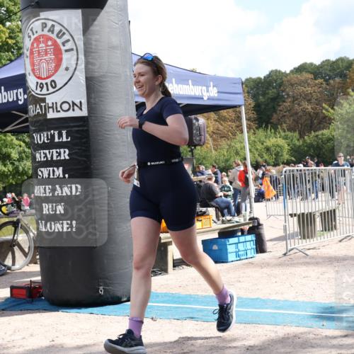 14.09.2025 - Stadtparktriathlon Strokosch-Dieckow http://msf.ph/oto/8888660 14.09.2025 12:29:56 Ziel 925, 926 meine-sportfotos.de