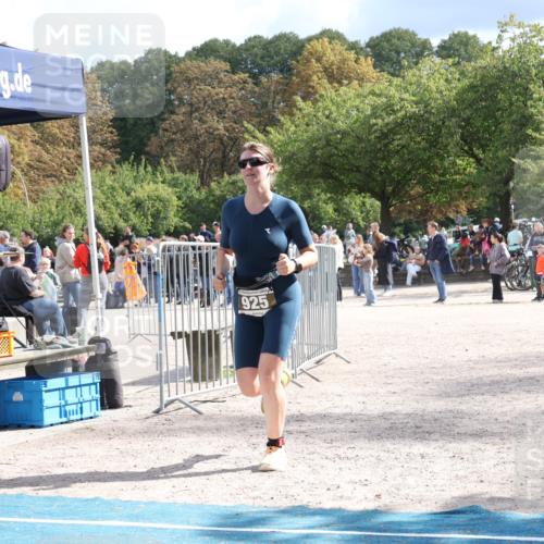 14.09.2025 - Stadtparktriathlon Strokosch-Dieckow http://msf.ph/oto/8888666 14.09.2025 12:29:59 Ziel 925, 926, 1072 meine-sportfotos.de