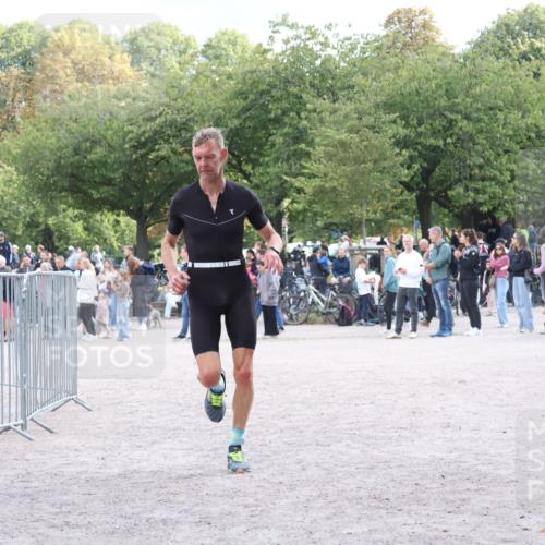 14.09.2025 - Stadtparktriathlon Strokosch-Dieckow http://msf.ph/oto/8888694 14.09.2025 12:30:25 Ziel 1041 meine-sportfotos.de