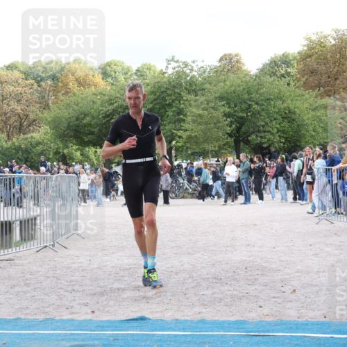 14.09.2025 - Stadtparktriathlon Strokosch-Dieckow http://msf.ph/oto/8888696 14.09.2025 12:30:26 Ziel 1041 meine-sportfotos.de