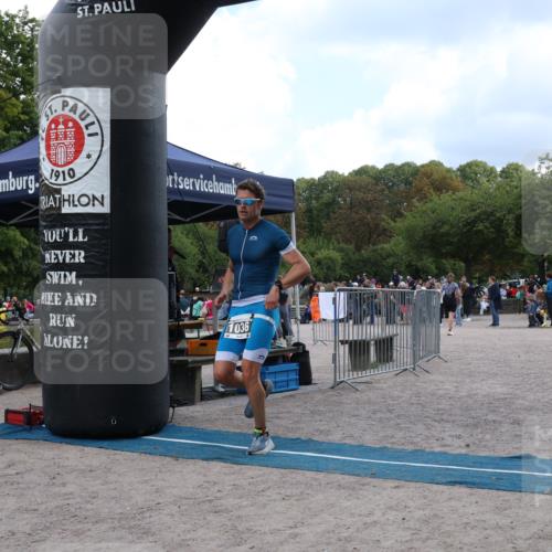 14.09.2025 - Stadtparktriathlon Strokosch-Dieckow http://msf.ph/oto/8888702 14.09.2025 12:30:35 Ziel 1036 meine-sportfotos.de