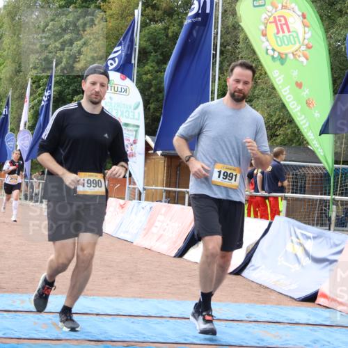 14.09.2025 - Airport Race Strokosch-Dieckow http://msf.ph/oto/8888703 14.09.2025 13:00:31 Ziel 1990, 1991, 2174 meine-sportfotos.de