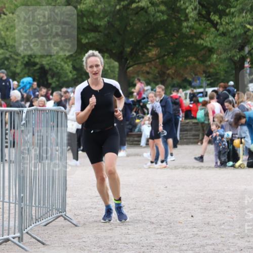 14.09.2025 - Stadtparktriathlon Strokosch-Dieckow http://msf.ph/oto/8888705 14.09.2025 12:30:43 Ziel 949 meine-sportfotos.de