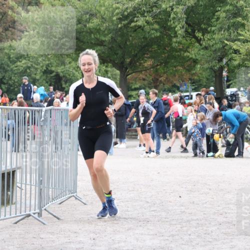 14.09.2025 - Stadtparktriathlon Strokosch-Dieckow http://msf.ph/oto/8888706 14.09.2025 12:30:43 Ziel 949 meine-sportfotos.de