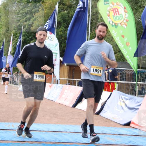 14.09.2025 - Airport Race Strokosch-Dieckow http://msf.ph/oto/8888707 14.09.2025 13:00:31 Ziel 1990, 1991, 2174 meine-sportfotos.de