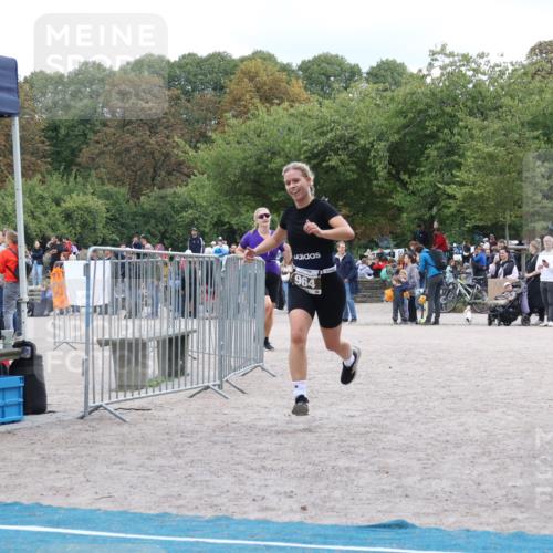 14.09.2025 - Stadtparktriathlon Strokosch-Dieckow http://msf.ph/oto/8888719 14.09.2025 12:31:06 Ziel 964, 1018 meine-sportfotos.de