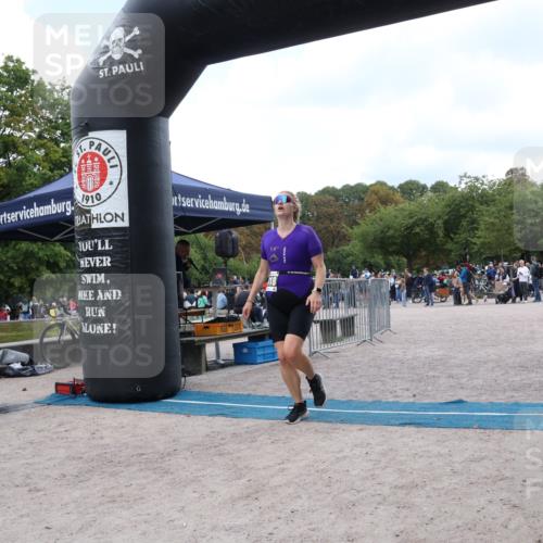 14.09.2025 - Stadtparktriathlon Strokosch-Dieckow http://msf.ph/oto/8888730 14.09.2025 12:31:10 Ziel 964, 1018 meine-sportfotos.de