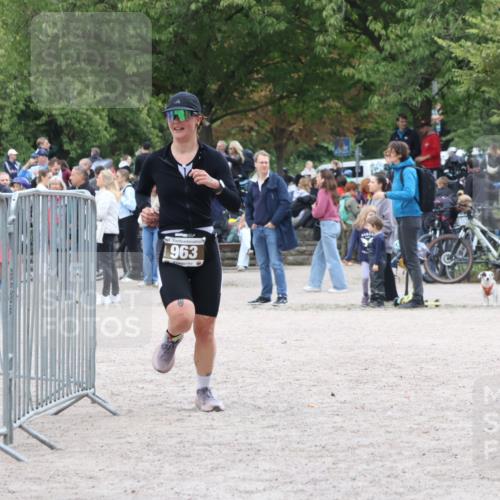 14.09.2025 - Stadtparktriathlon Strokosch-Dieckow http://msf.ph/oto/8888731 14.09.2025 12:31:20 Ziel 963 meine-sportfotos.de