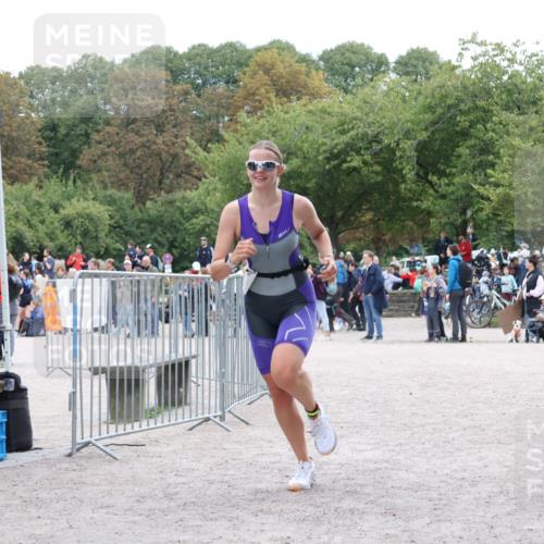 14.09.2025 - Stadtparktriathlon Strokosch-Dieckow http://msf.ph/oto/8888745 14.09.2025 12:32:02 Ziel 941 meine-sportfotos.de