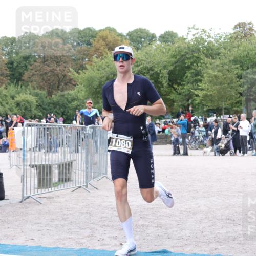 14.09.2025 - Stadtparktriathlon Strokosch-Dieckow http://msf.ph/oto/8888760 14.09.2025 12:32:16 Ziel 1009, 1011, 1076, 1080 meine-sportfotos.de