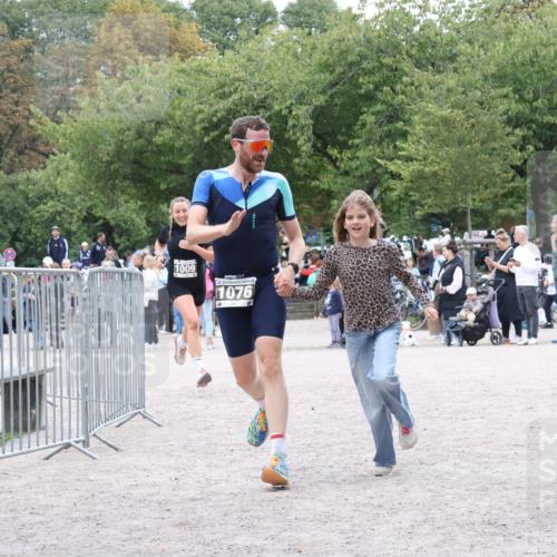 14.09.2025 - Stadtparktriathlon Strokosch-Dieckow http://msf.ph/oto/8888764 14.09.2025 12:32:18 Ziel 1009, 1011, 1076, 1080 meine-sportfotos.de