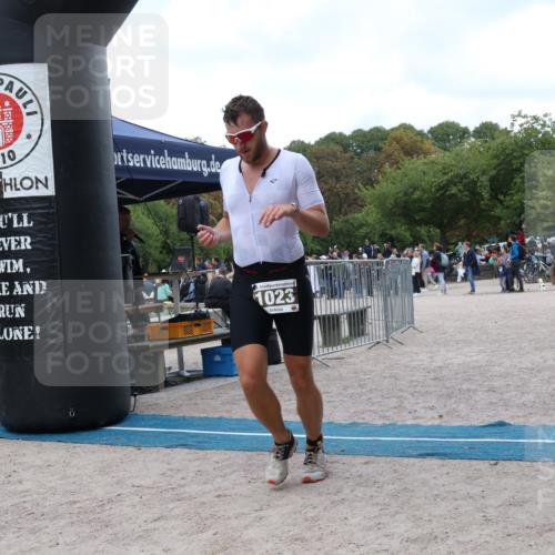 14.09.2025 - Stadtparktriathlon Strokosch-Dieckow http://msf.ph/oto/8888785 14.09.2025 12:32:34 Ziel 837, 1023 meine-sportfotos.de