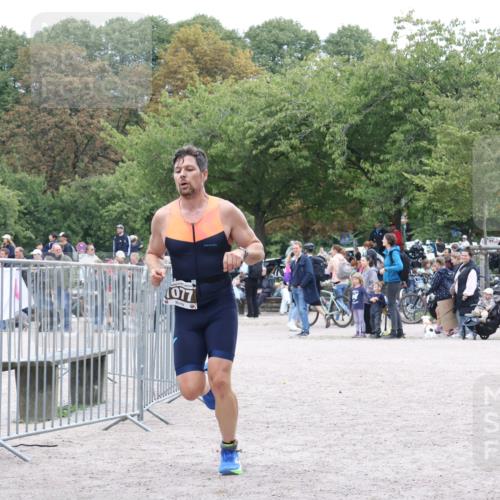 14.09.2025 - Stadtparktriathlon Strokosch-Dieckow http://msf.ph/oto/8888791 14.09.2025 12:32:45 Ziel 1077, 1082 meine-sportfotos.de