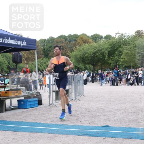 14.09.2025 - Stadtparktriathlon Strokosch-Dieckow http://msf.ph/oto/8888792 14.09.2025 12:32:46 Ziel 1077, 1082 meine-sportfotos.de