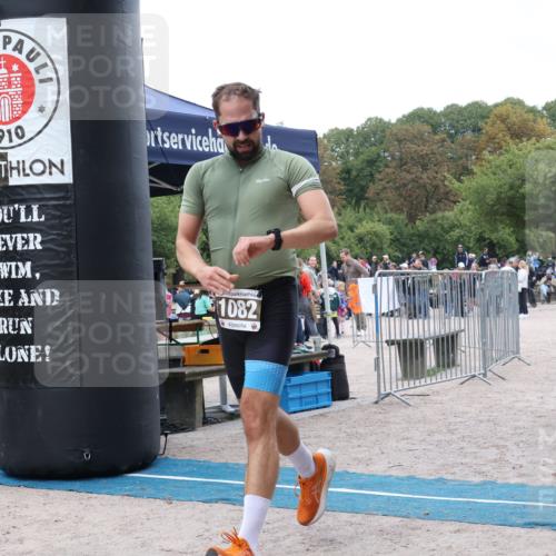 14.09.2025 - Stadtparktriathlon Strokosch-Dieckow http://msf.ph/oto/8888801 14.09.2025 12:32:53 Ziel 1082 meine-sportfotos.de