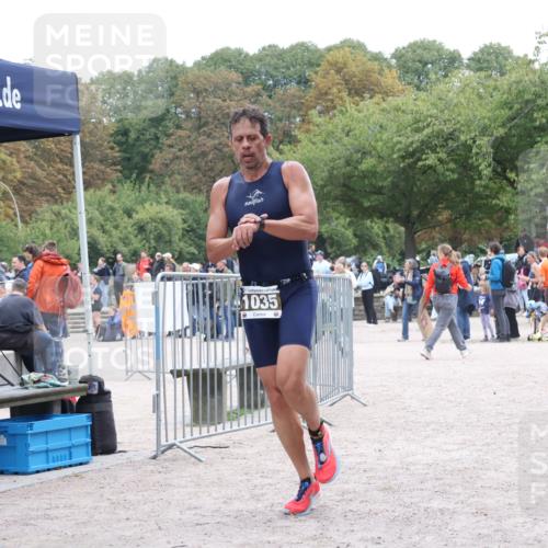 14.09.2025 - Stadtparktriathlon Strokosch-Dieckow http://msf.ph/oto/8888825 14.09.2025 12:33:38 Ziel 978, 1035 meine-sportfotos.de