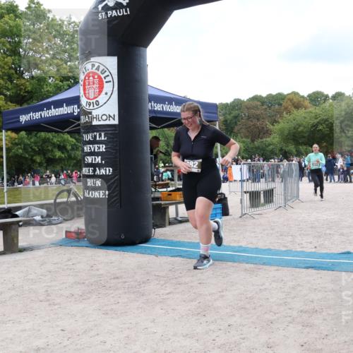 14.09.2025 - Stadtparktriathlon Strokosch-Dieckow http://msf.ph/oto/8888894 14.09.2025 12:34:56 Ziel 982, 1016 meine-sportfotos.de
