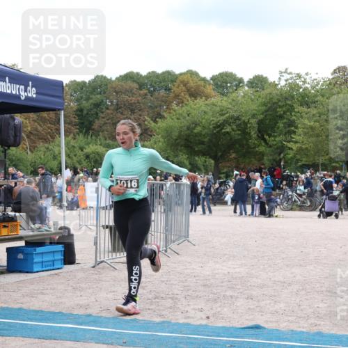 14.09.2025 - Stadtparktriathlon Strokosch-Dieckow http://msf.ph/oto/8888900 14.09.2025 12:34:57 Ziel 982, 1016 meine-sportfotos.de