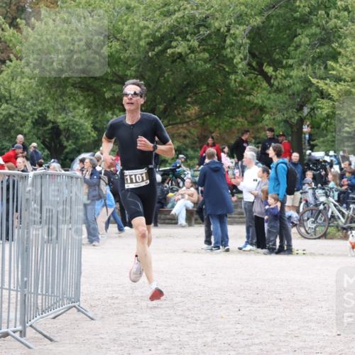 14.09.2025 - Stadtparktriathlon Strokosch-Dieckow http://msf.ph/oto/8888971 14.09.2025 12:36:30 Ziel 1078, 1101 meine-sportfotos.de