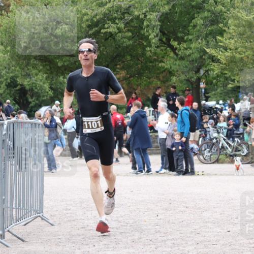 14.09.2025 - Stadtparktriathlon Strokosch-Dieckow http://msf.ph/oto/8888974 14.09.2025 12:36:31 Ziel 1078, 1101 meine-sportfotos.de