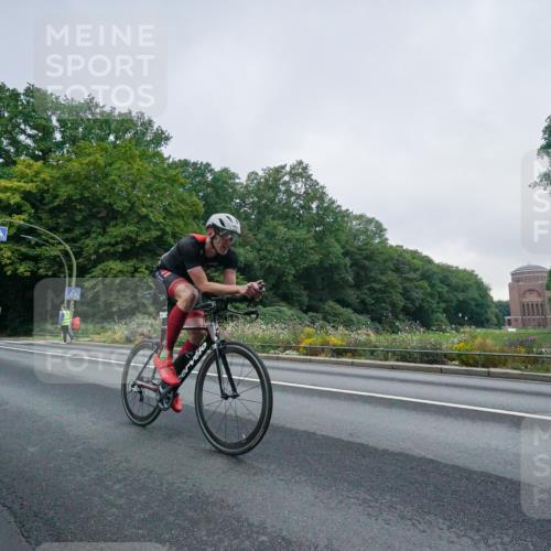 14.09.2025 - Stadtparktriathlon Michael Burmester http://msf.ph/oto/8888985 14.09.2025 08:59:32 Radfahren 310, 317, 480 meine-sportfotos.de
