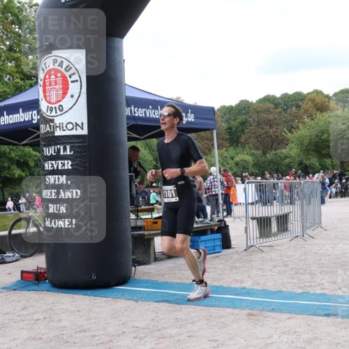 14.09.2025 - Stadtparktriathlon Strokosch-Dieckow http://msf.ph/oto/8888986 14.09.2025 12:36:33 Ziel 1078, 1101 meine-sportfotos.de
